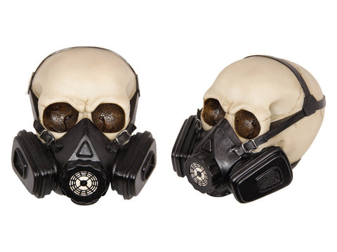 Skull w/Bio Hazard Mask 15cm